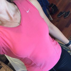 NIKE WORKOUT TANK
